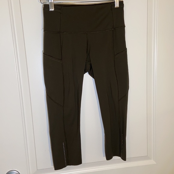 Lululemon Fast & Free Crop II - Picture 3 of 12